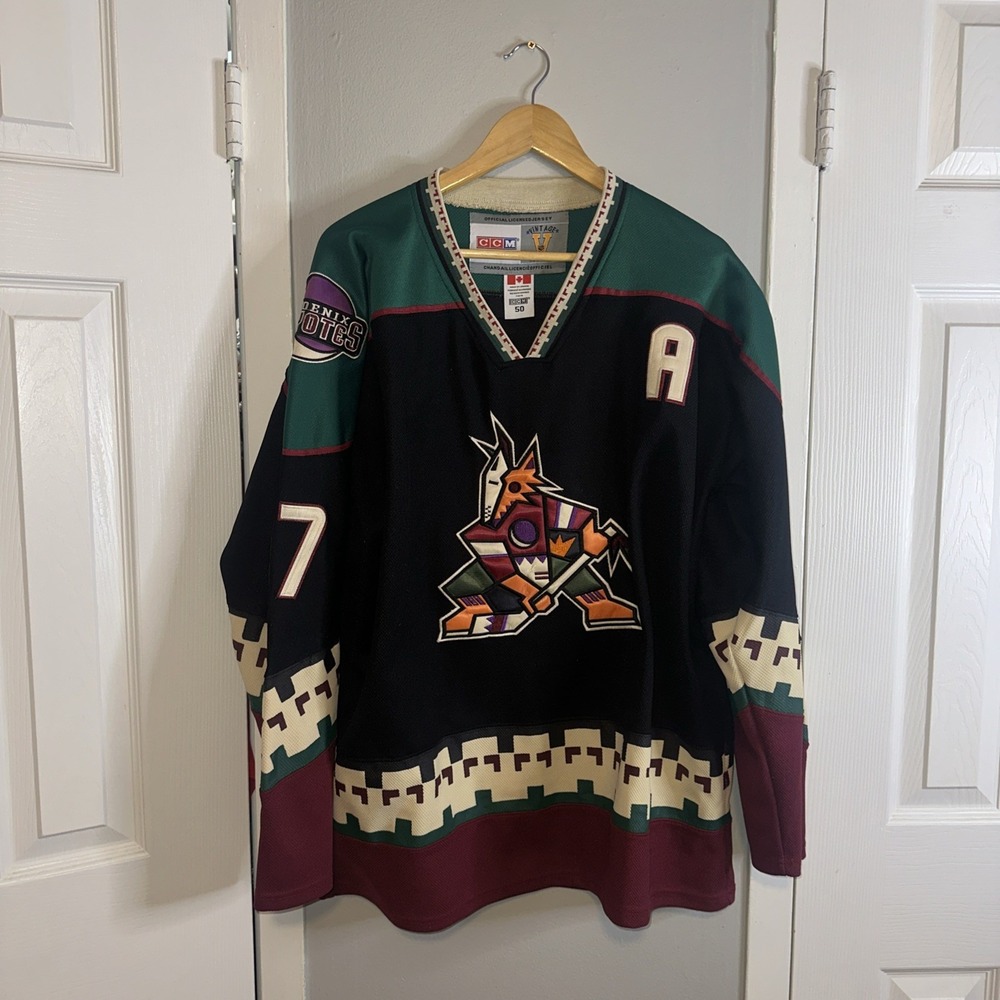 VINTAGE PHOENIX COYOTES ROENICK JERSEY CCM RARE KACHINA Vintage Sz 50